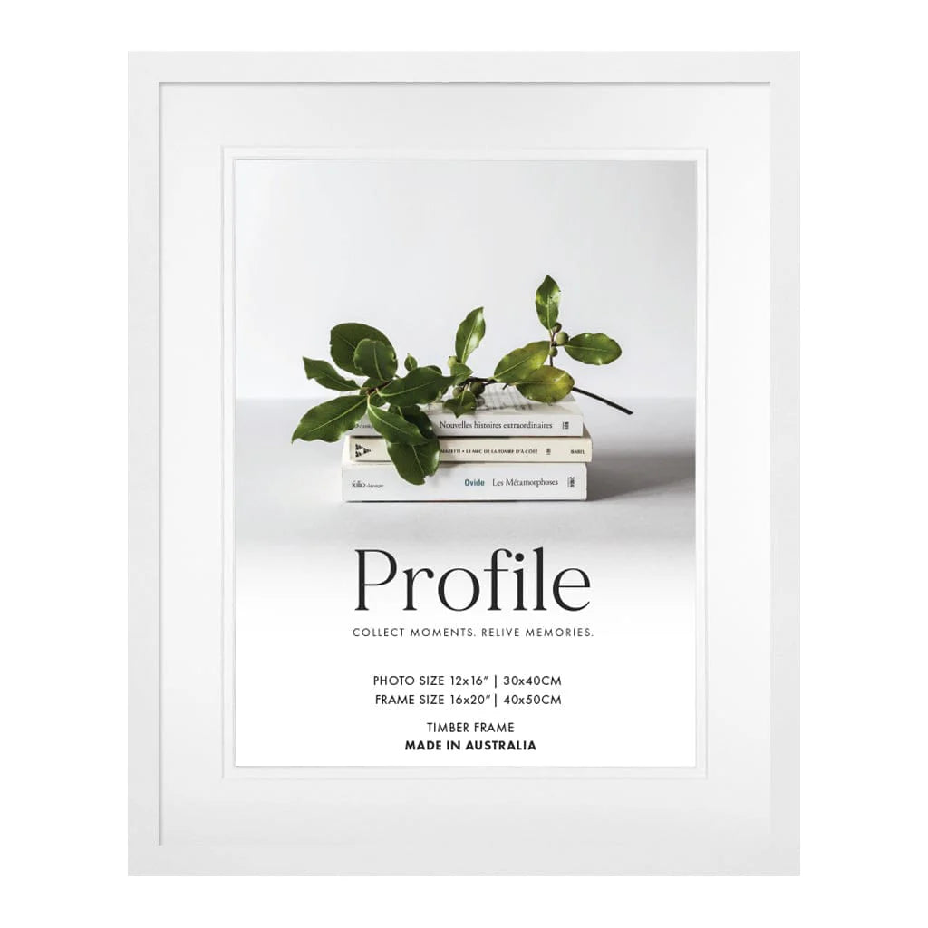 Elegant Deluxe White Photo Frame