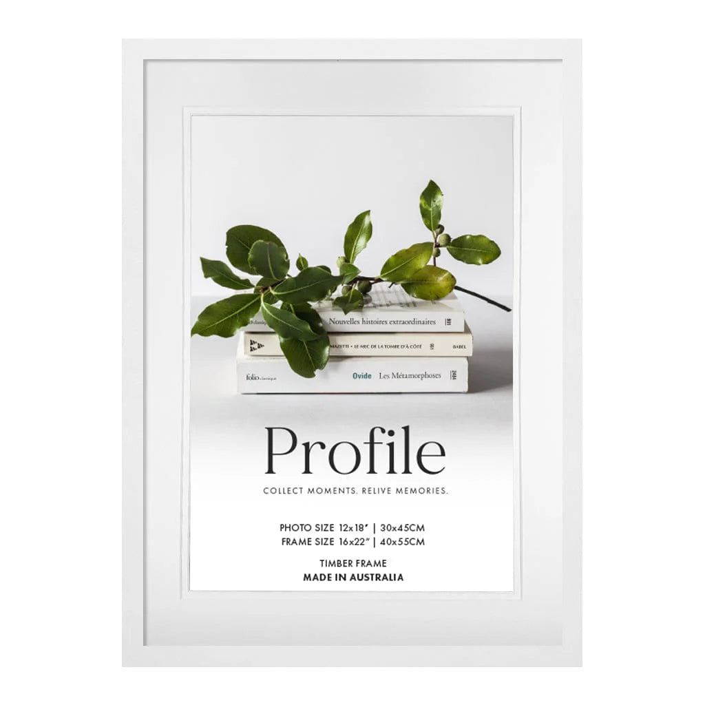 Elegant Deluxe White Photo Frame