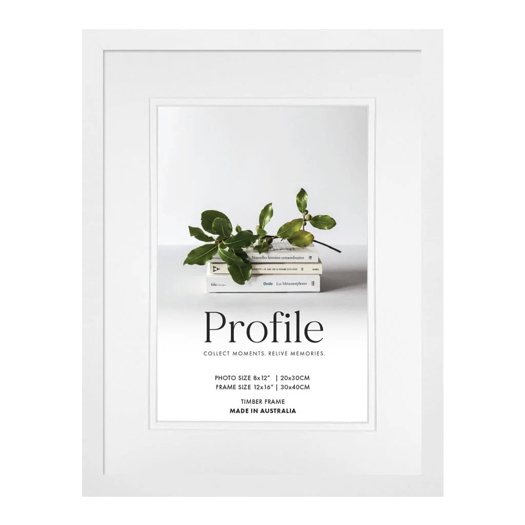 Elegant Deluxe White Photo Frame
