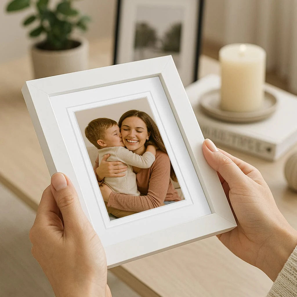 Elegant Deluxe White Photo Frame