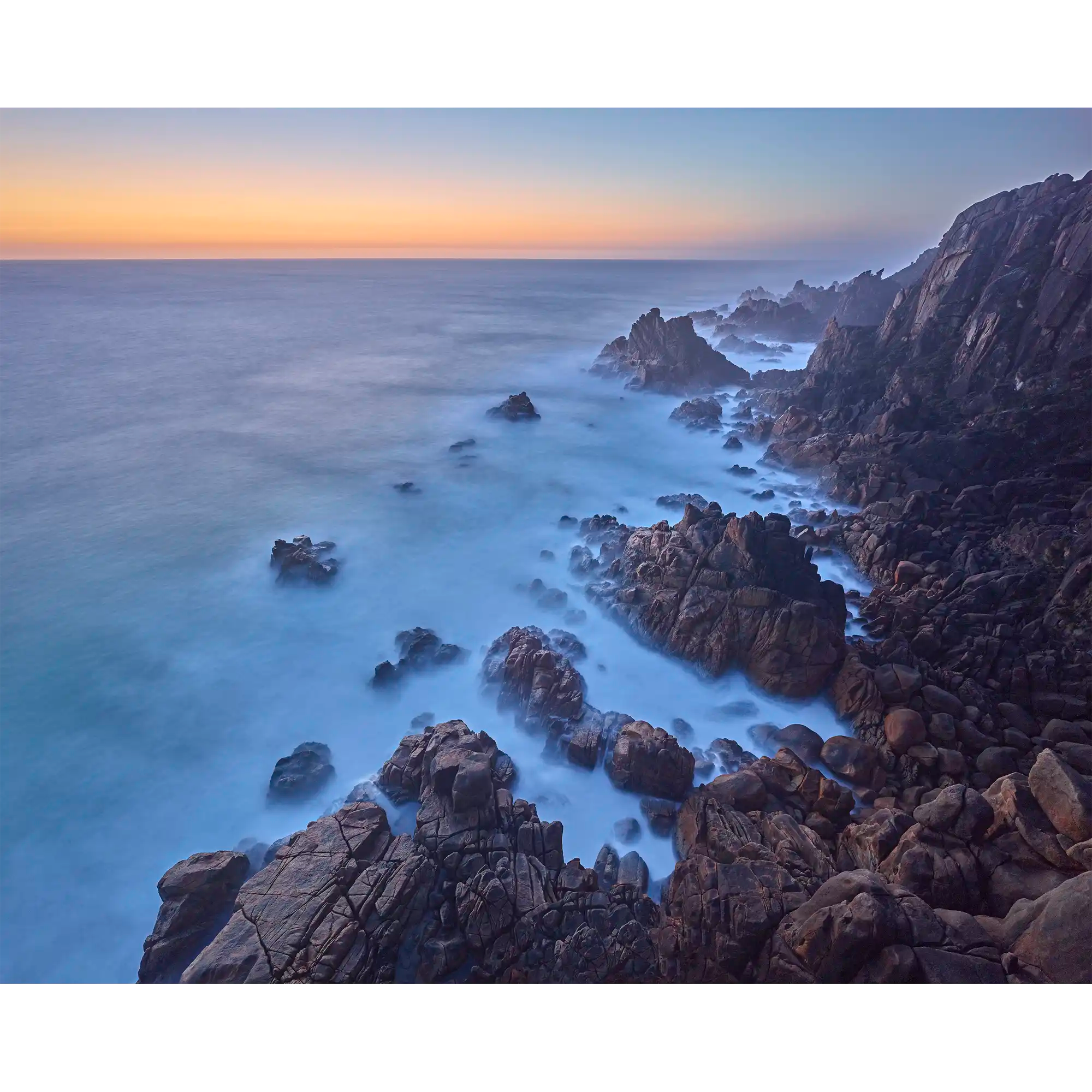 Heemskirk coast, Tasmania by Rob Blakers