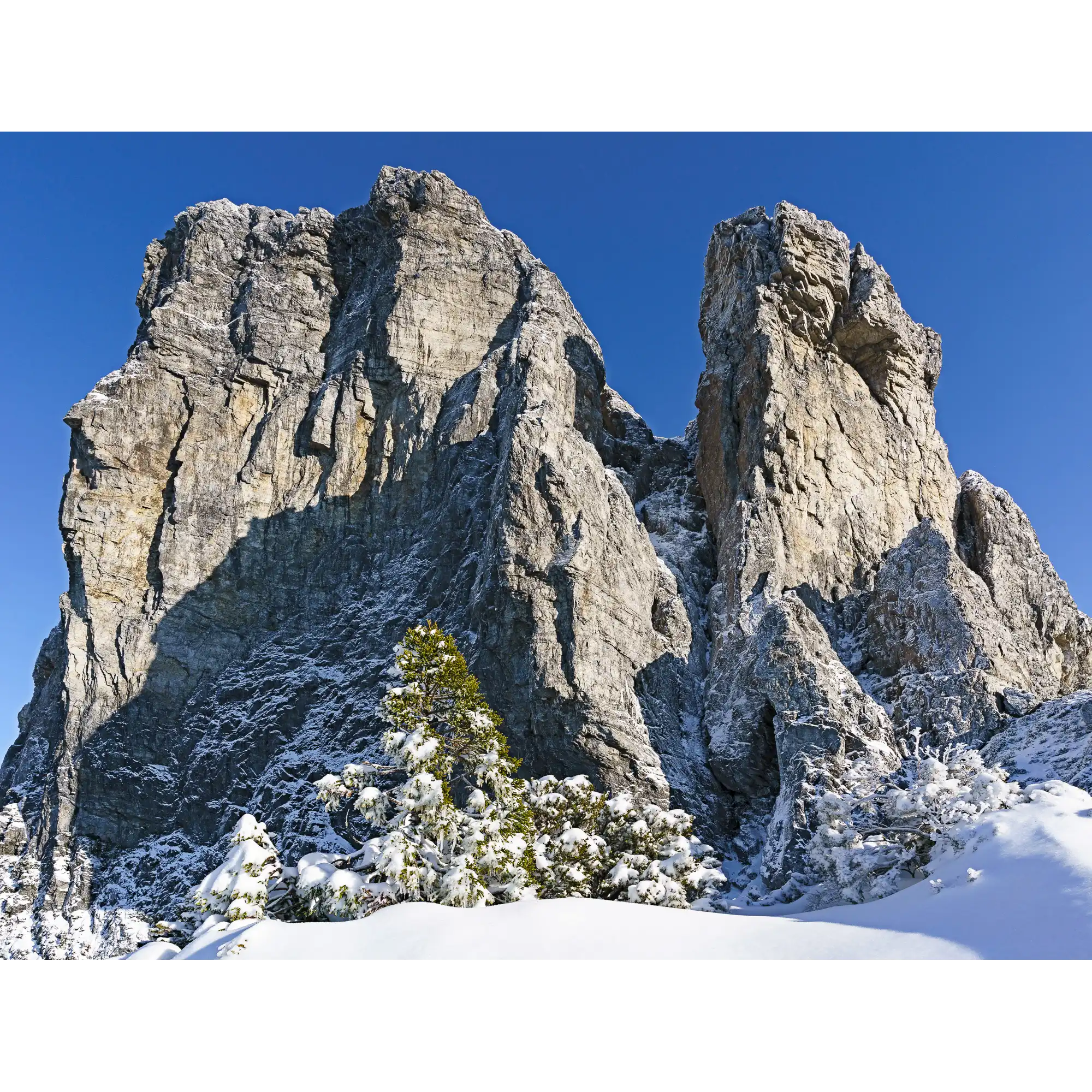 Frenchmans Cap southeast face, Tasmania by Grant Dixon