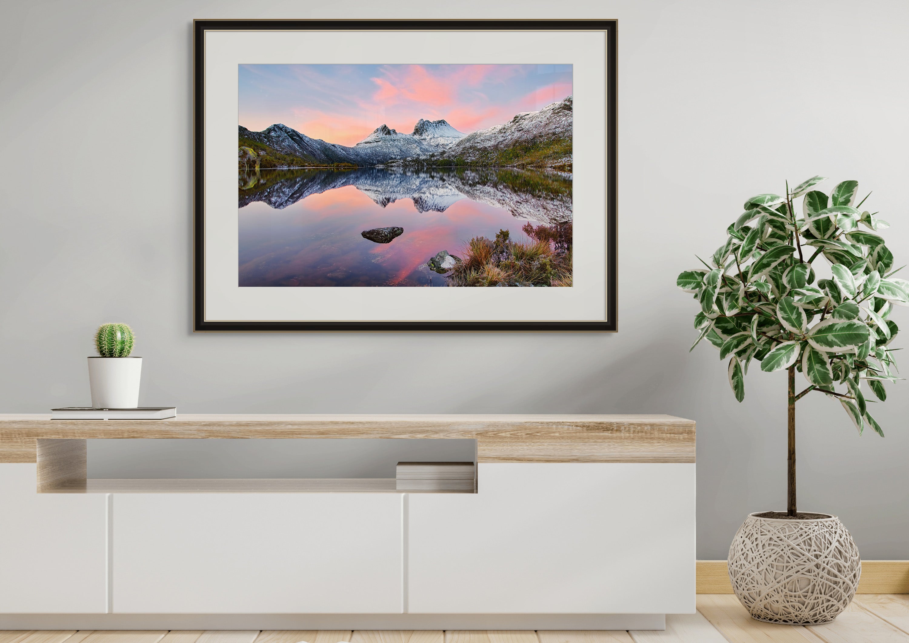 Cradle Mountain by Dennis Harding